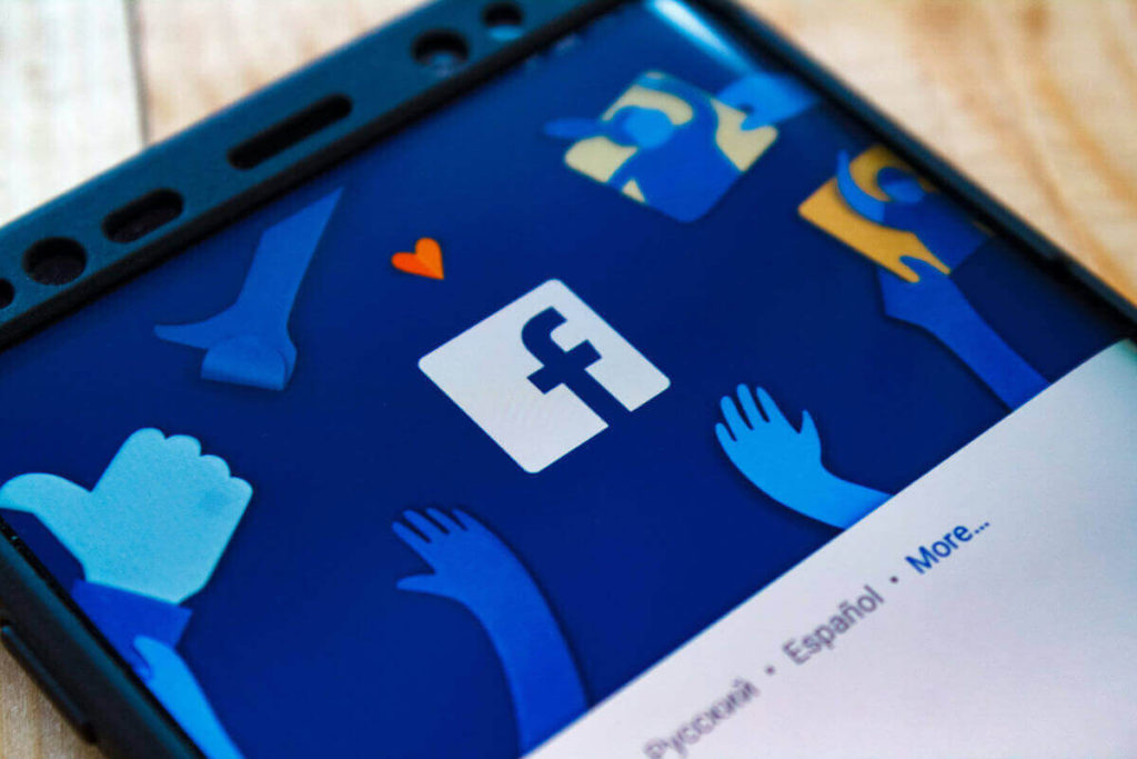 how to make money on Facebook
